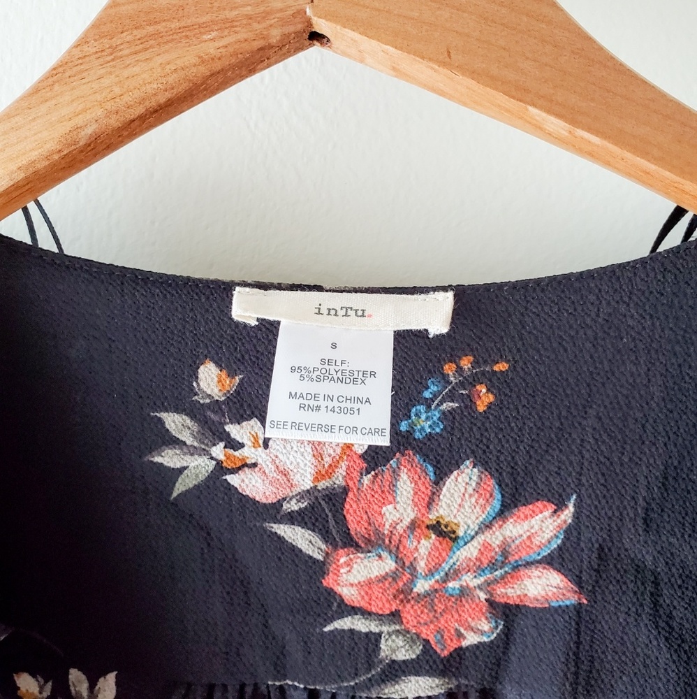 ANTHROPOLOGIE INTU Floral Bell Sleeved Crop Top S - Picture 2 of 4